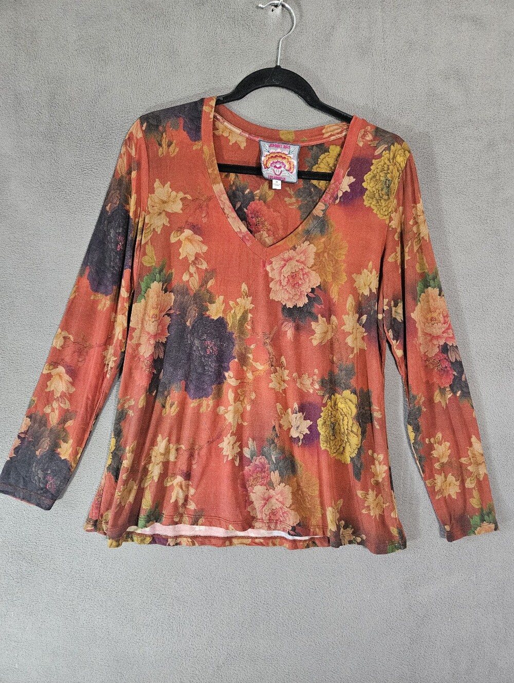 Johnny Was Embers Floral Favorite Long Sleeve Vneck Swing Tee Size M Bamboo Boho - Picture 1 of 8